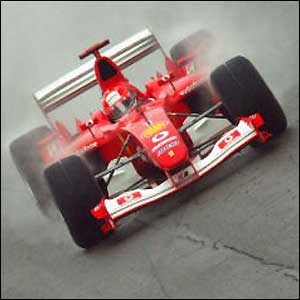 schumi_rain_g33.jpg